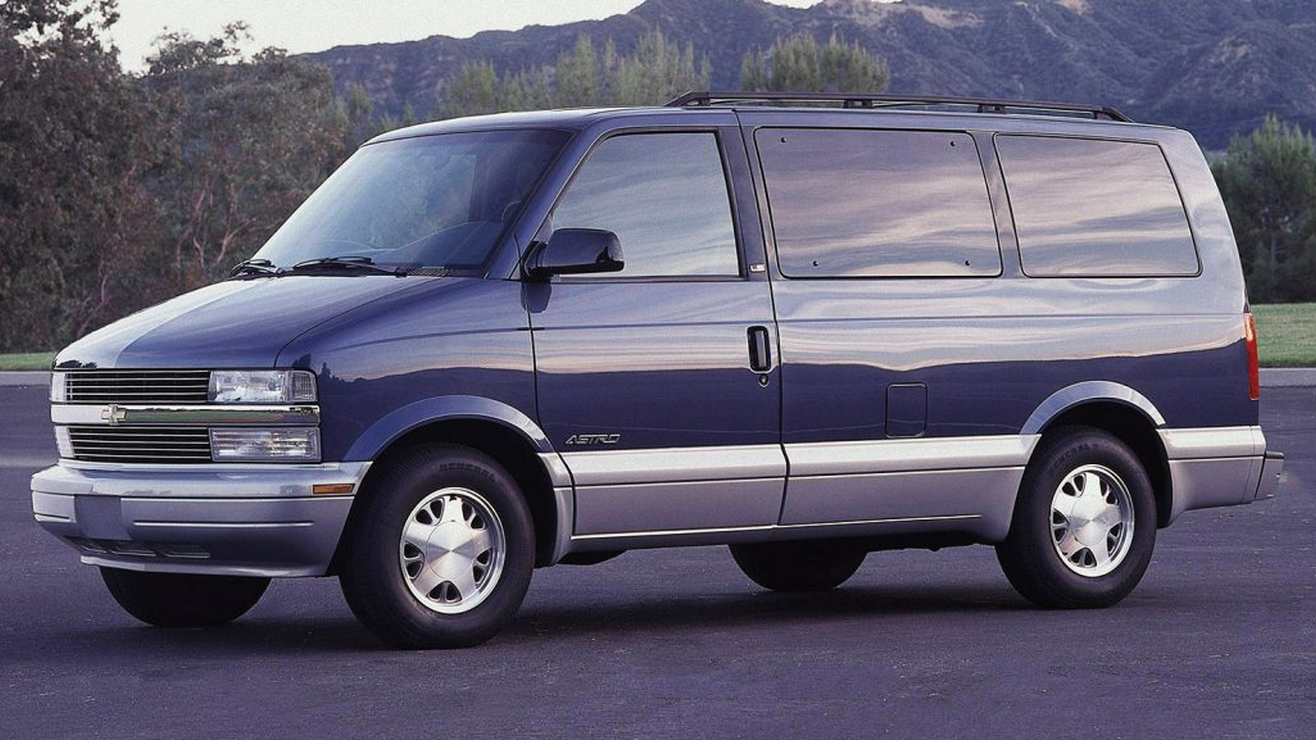 Chevrolet Astro Exterior Photo