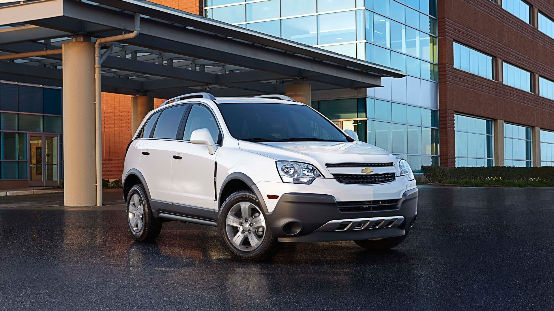 Chevrolet Captiva Sport Exterior Photo