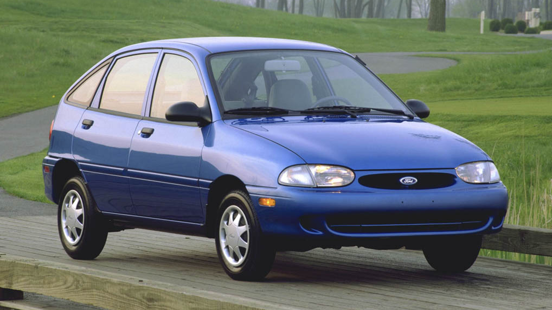 Ford Aspire Exterior Photo