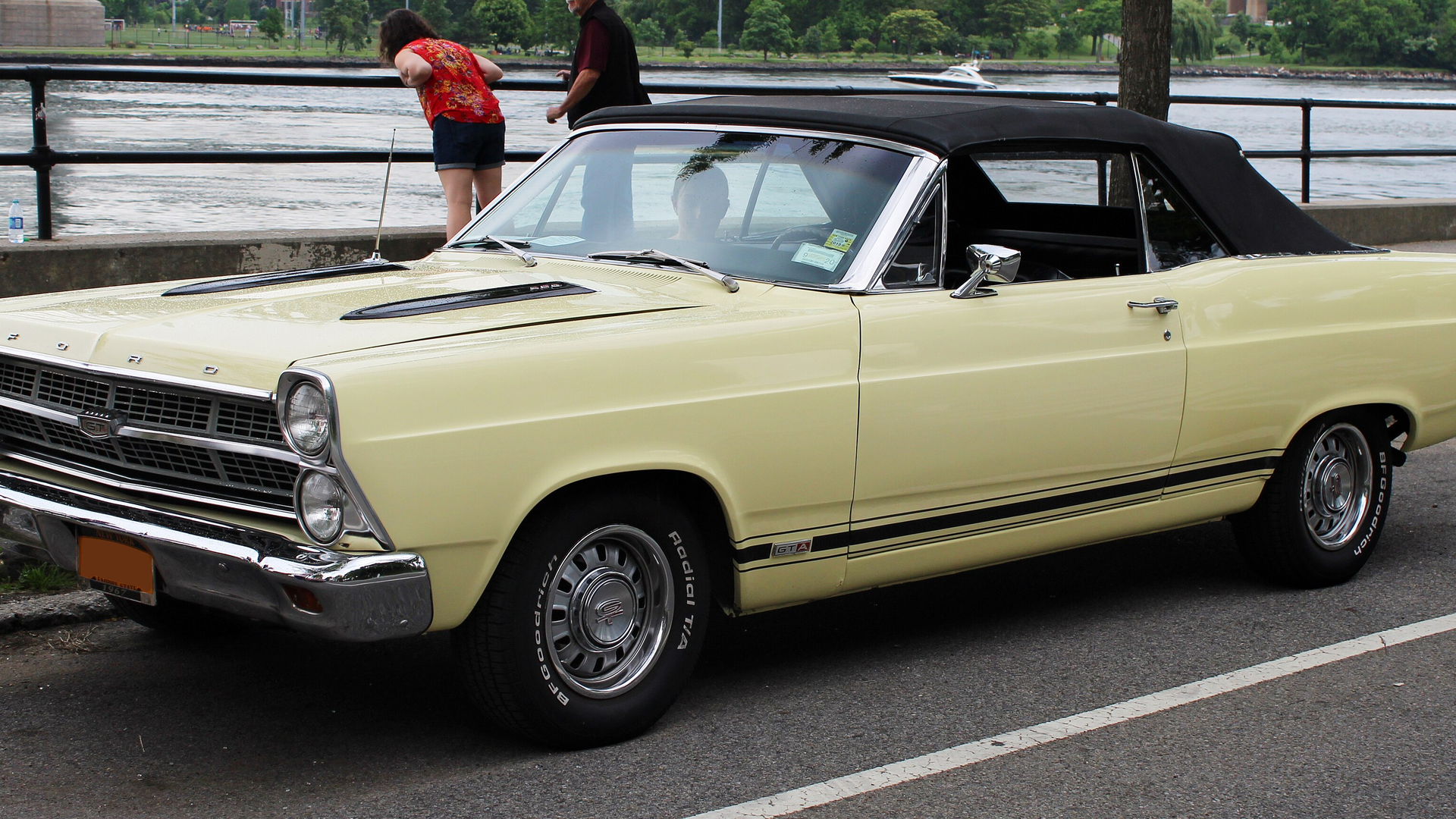 Ford Fairlane Hero