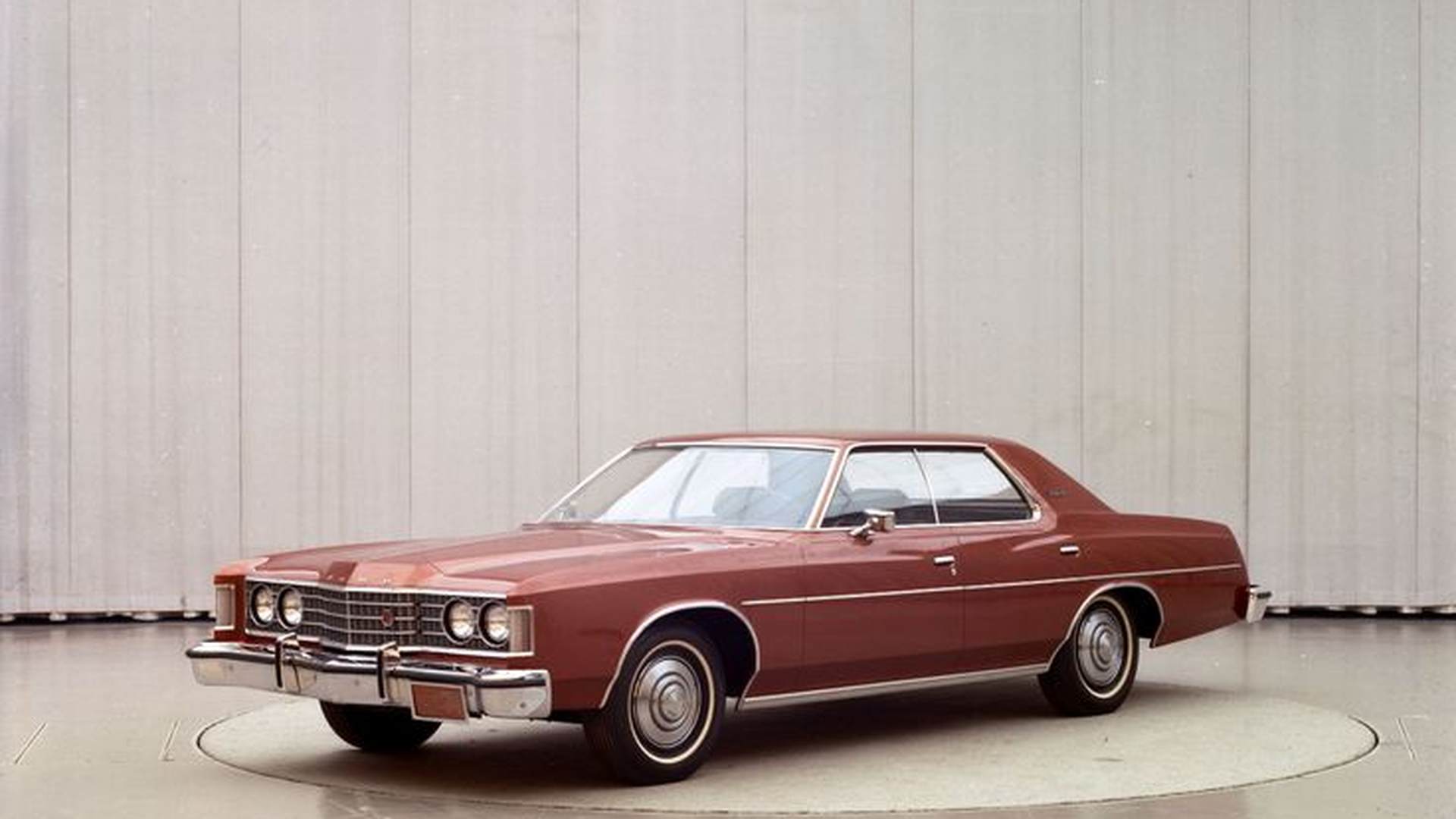 Ford Galaxie Exterior Photo