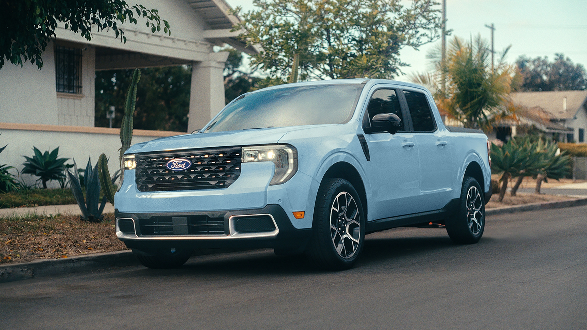 Ford Maverick Exterior Photo