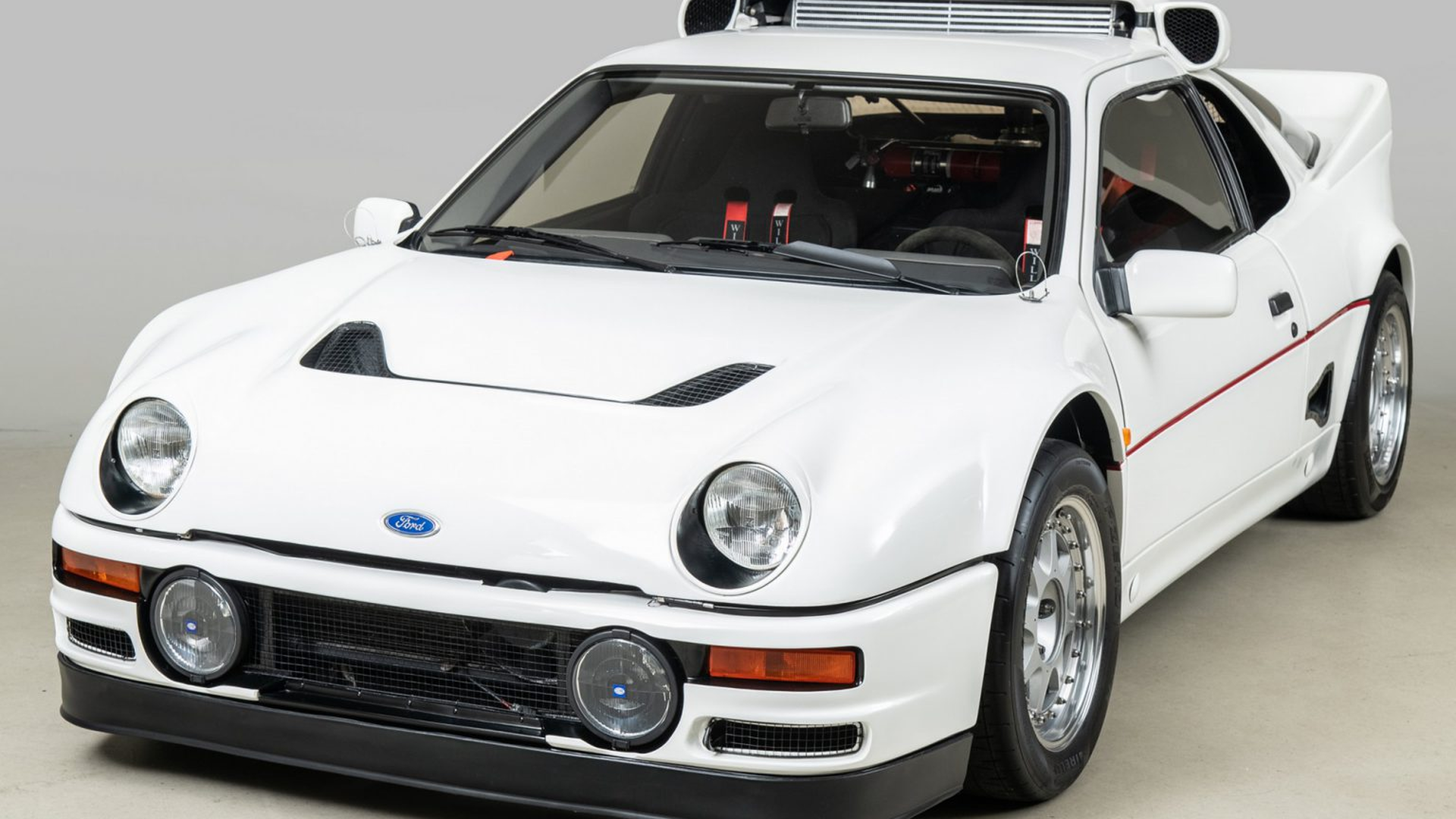Ford RS200 Exterior Photo