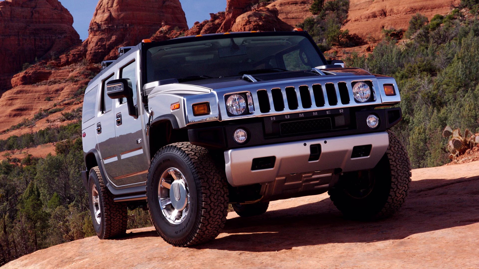 Hummer brand hero