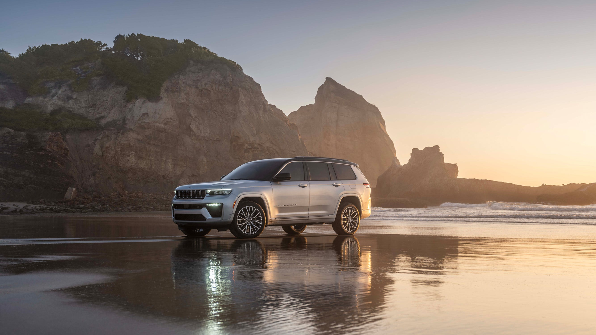 Jeep Grand Cherokee L Exterior Photo