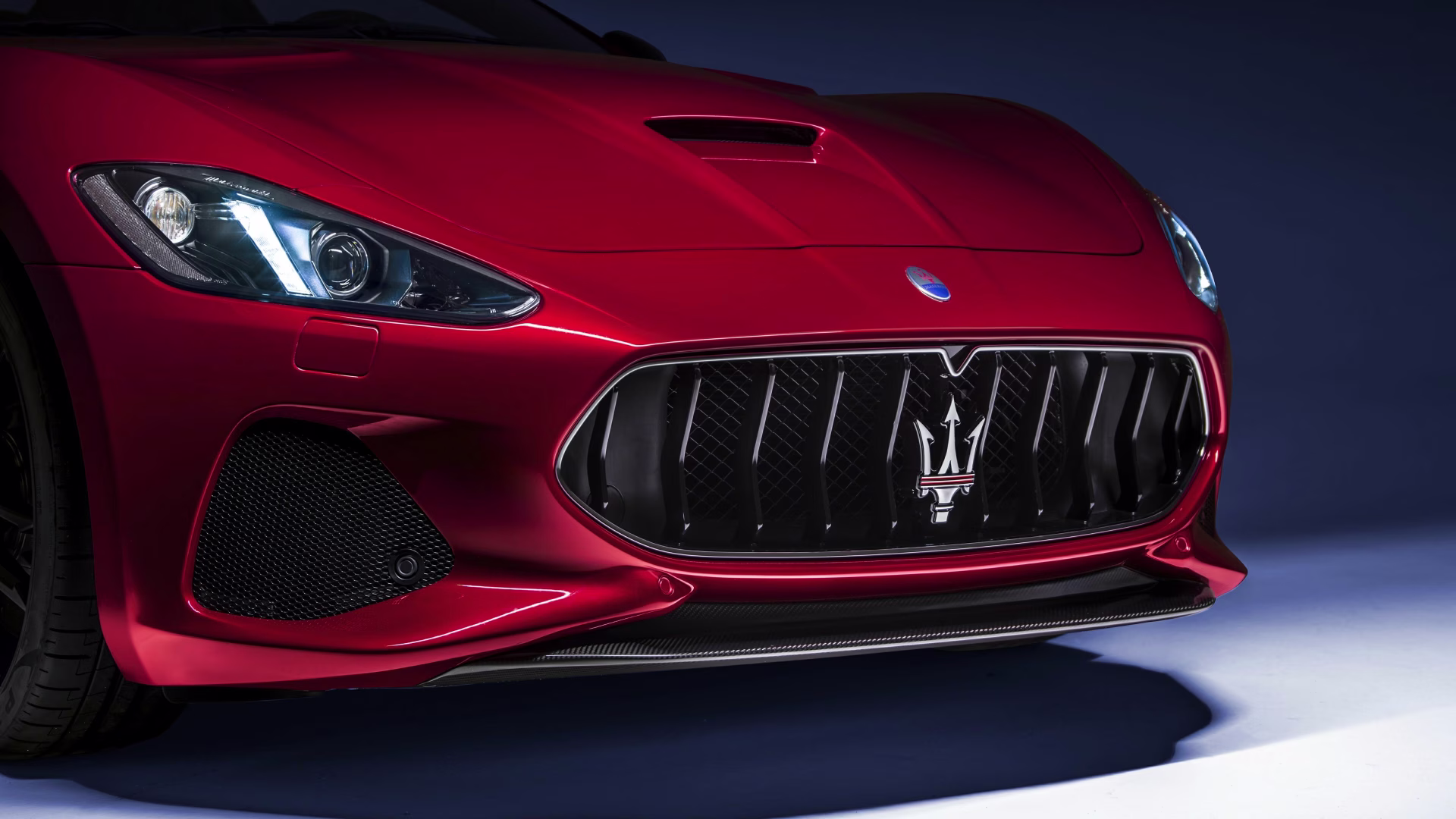 Maserati brand hero